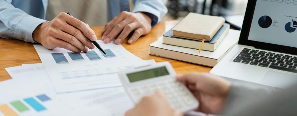 Évaluation financière d'entreprise AKORIS FINANCE